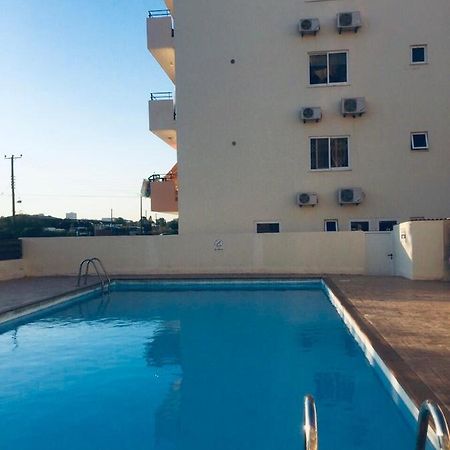 Pool Apartment Lárnaka Eksteriør bilde